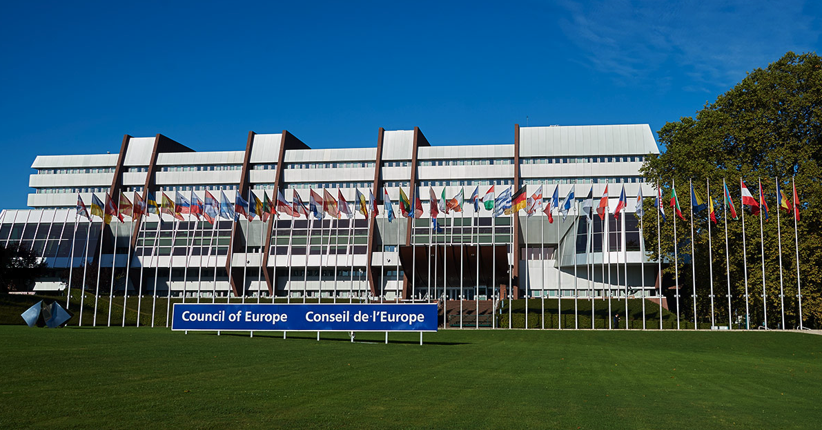 Il Consiglio d’Europa favorisce il cambio sesso dei minori con una Risoluzione che vieta le "pratiche di conversione" 1